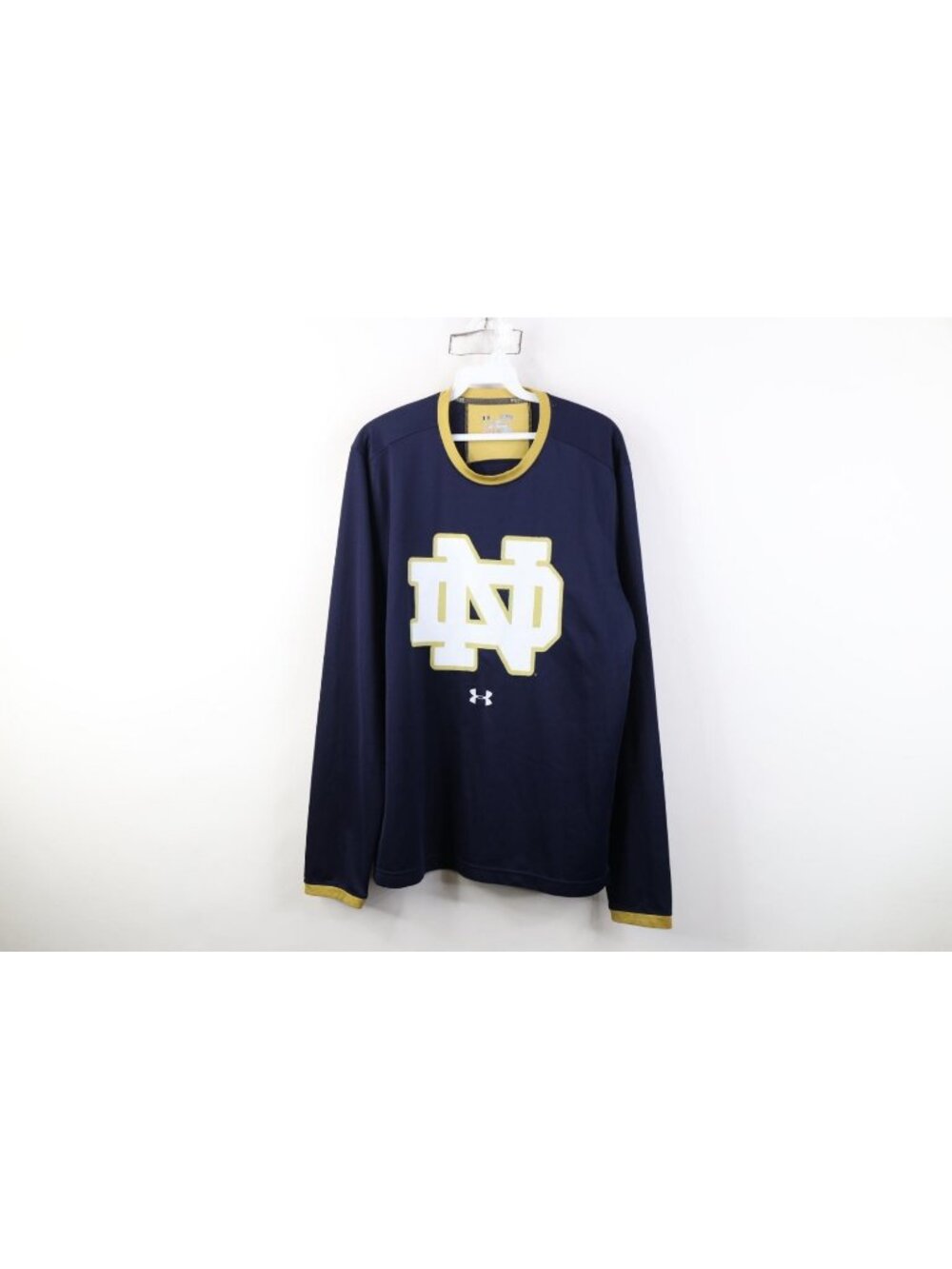 Under Armour Mens Medium Team Issued Notre Dame University Football T-Shirt